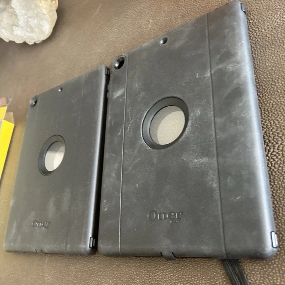 OTTER Box Defender Series Rugged Protection For iPad Air 77-27379 Model